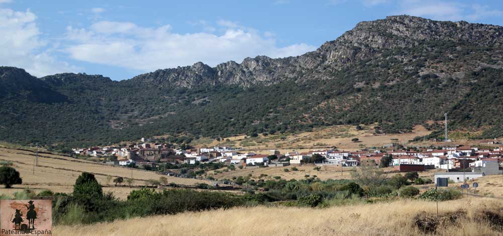 Orellana la Sierra village